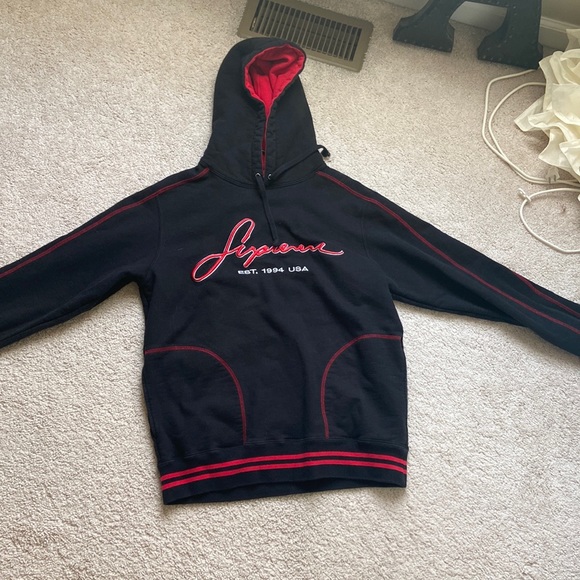 SUPREME Sweatshirt